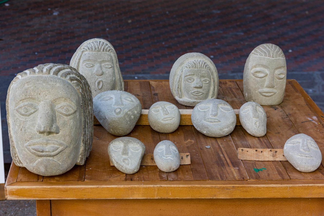 Sagra del Ciaccio stand sculture in pietra